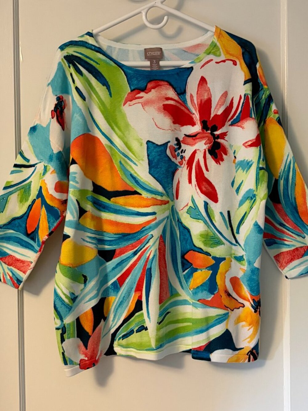 Chicos tropical floral print 3/4 sleeve lightweight sweater size 3 = XL colorful